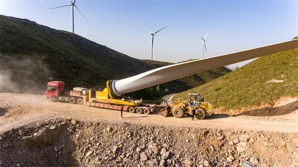 wind-turbine-blade-3 wind-turbine-blade-3